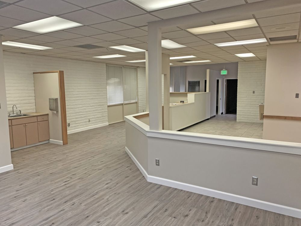 Professional Office Spaces Available in Visalia, CA: 636 W Oak Ave, Visalia, CA 93291